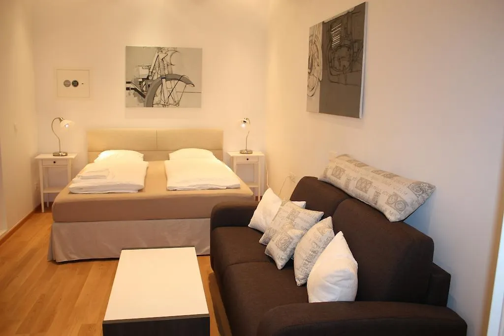 Opera Studio Apartment Wien 0*,  Österreich